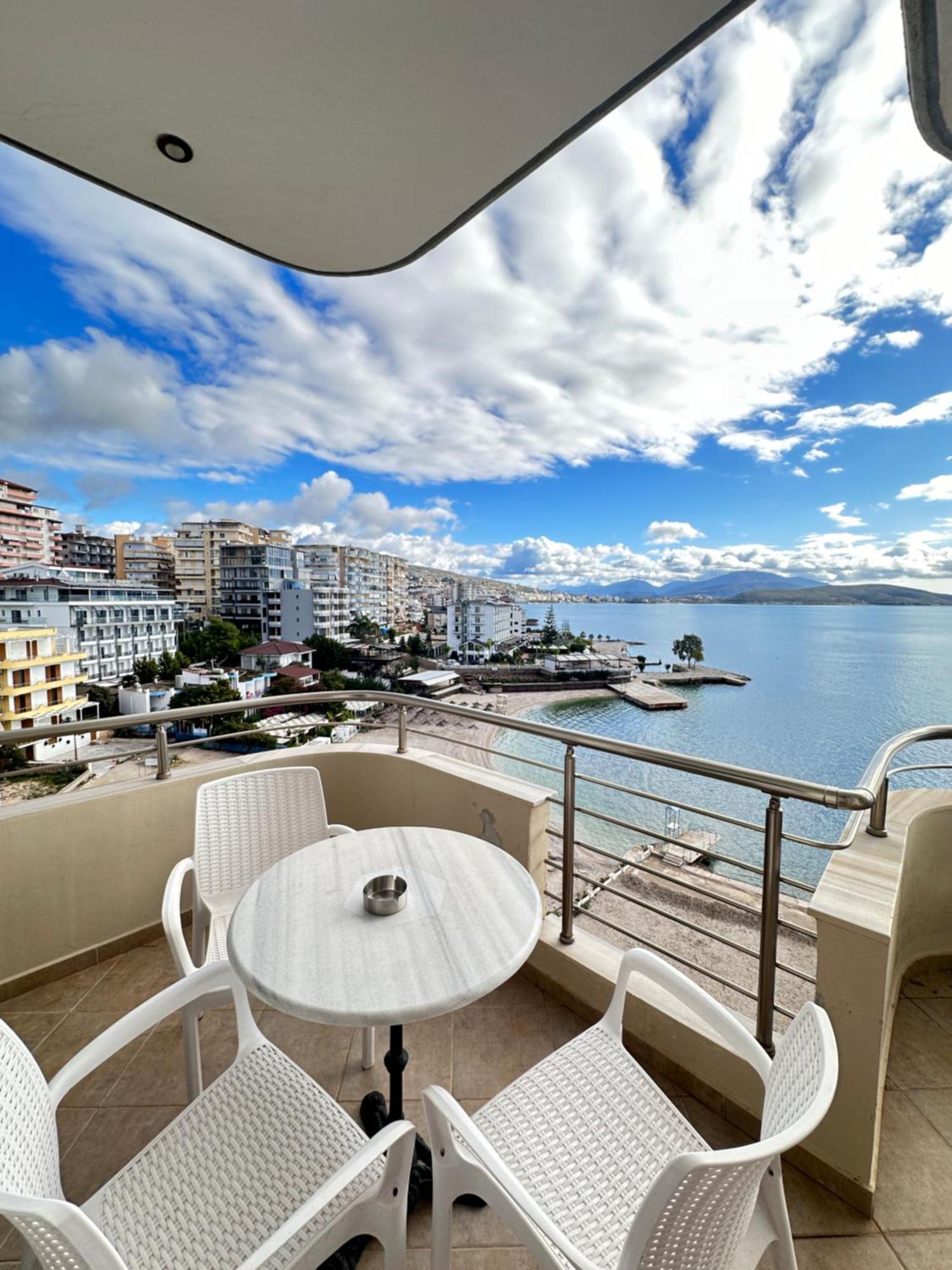 Agora Sea View Apartment Sarandë Exterior foto